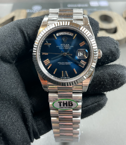 Day Date (Blue Roman)