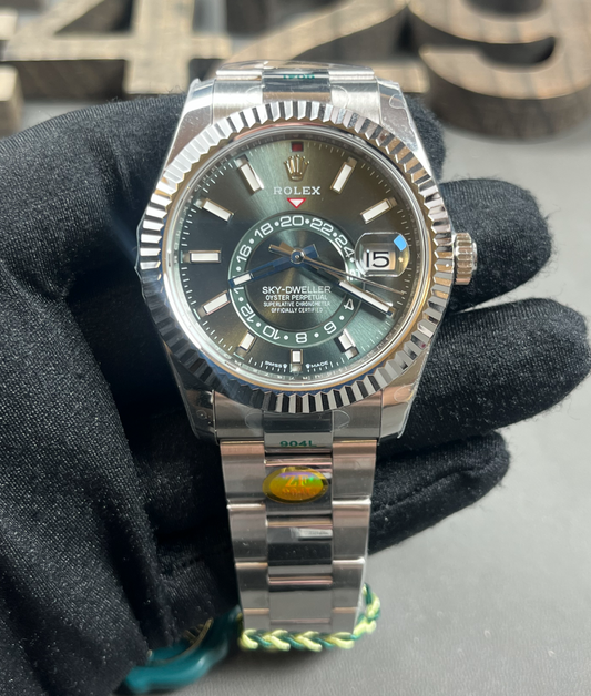Sky-Dweller (Green)